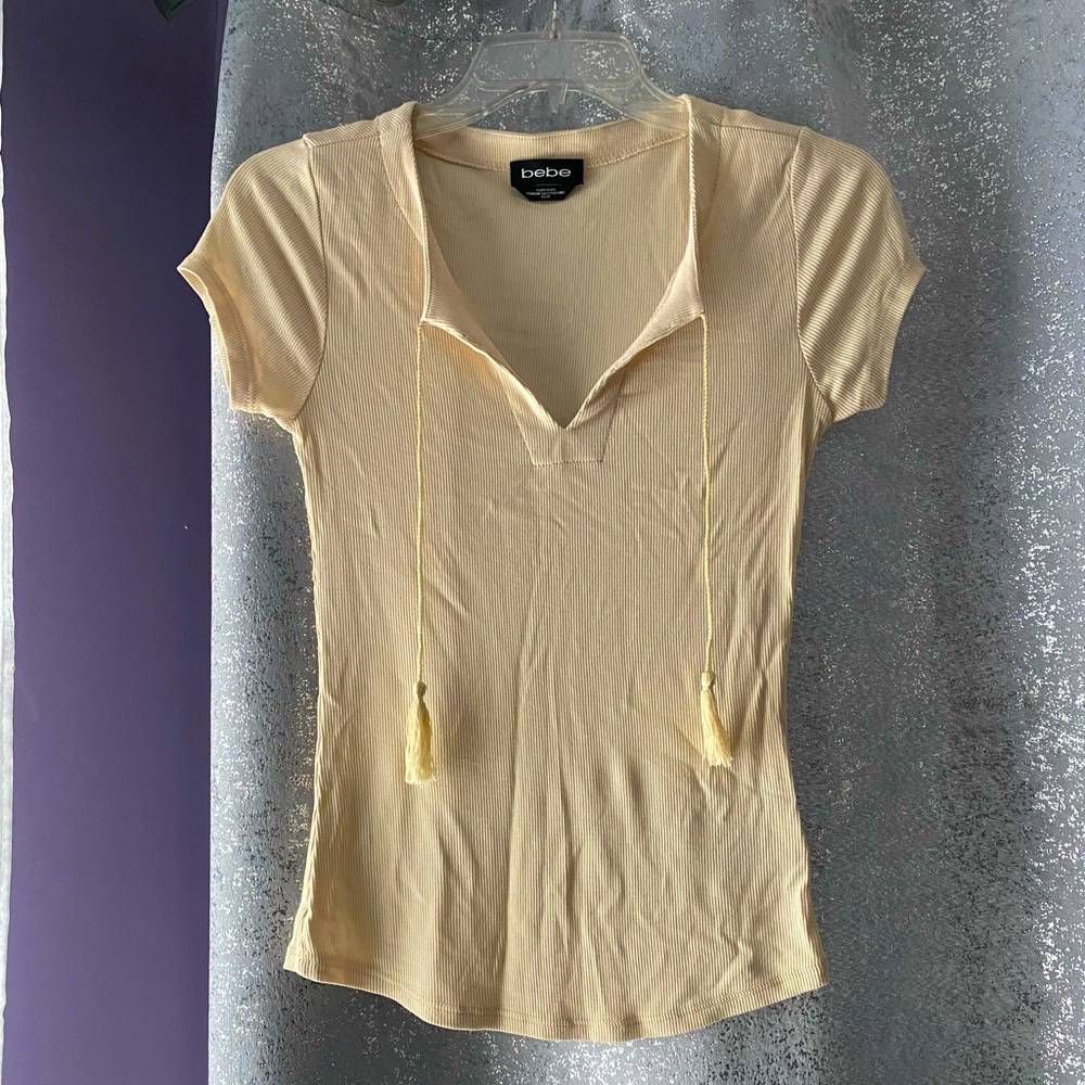 Bebe short sleeve shirt size XS- barely worn